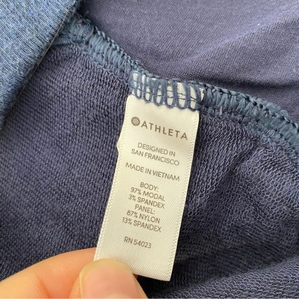 Athleta Breathe Shortie Shorts Super Soft Navy Blue Size XL - Picture 5 of 7